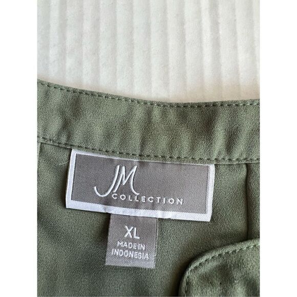 JM Collection green partial button down top - Picture 6 of 9
